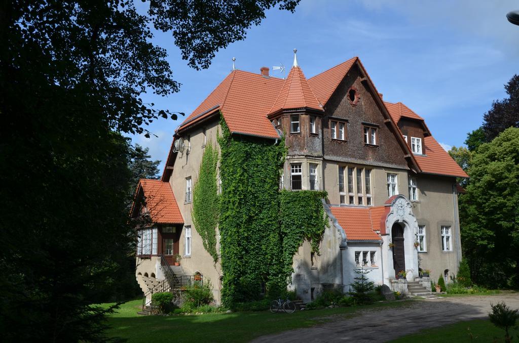 Palac Mysliwski Orle Solutions Mirosławiec Buitenkant foto