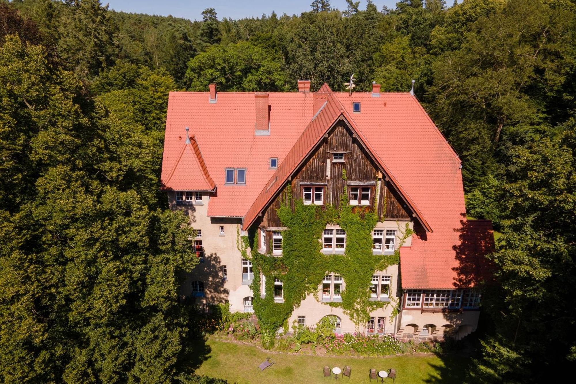Palac Mysliwski Orle Solutions Mirosławiec Buitenkant foto