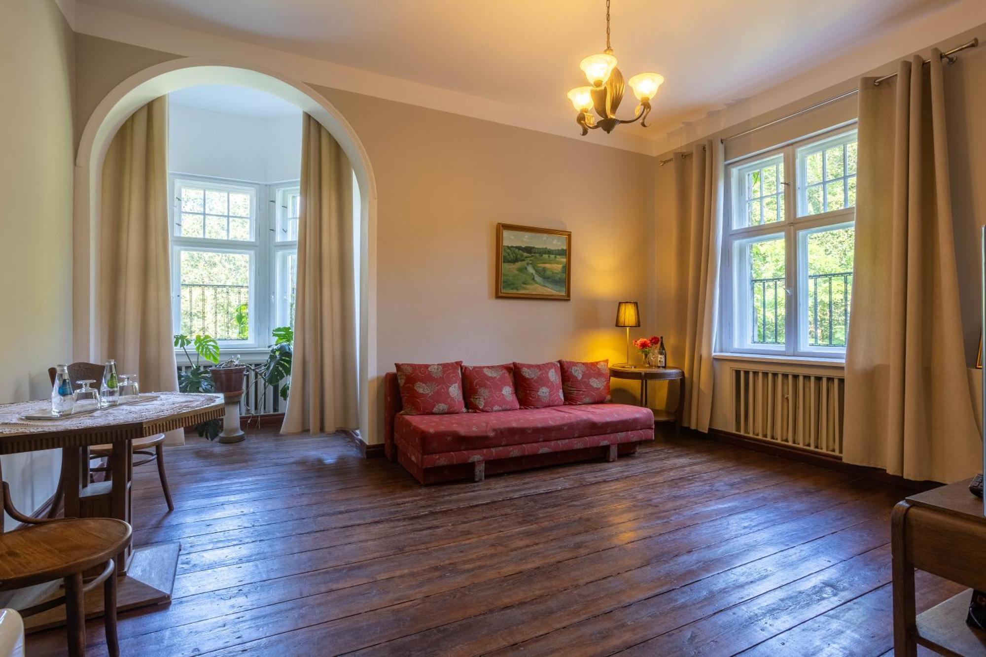 Palac Mysliwski Orle Solutions Mirosławiec Buitenkant foto