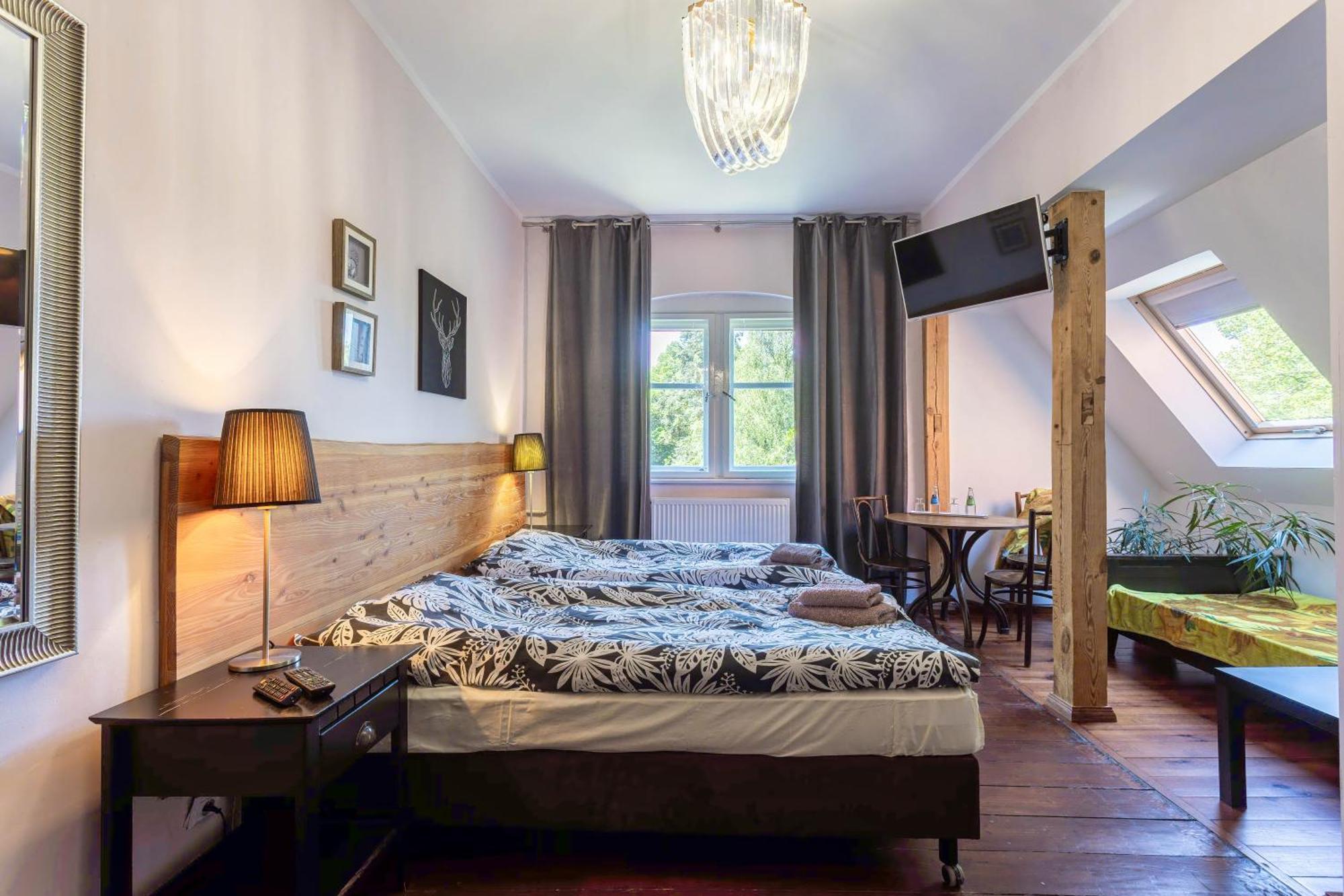 Palac Mysliwski Orle Solutions Mirosławiec Buitenkant foto