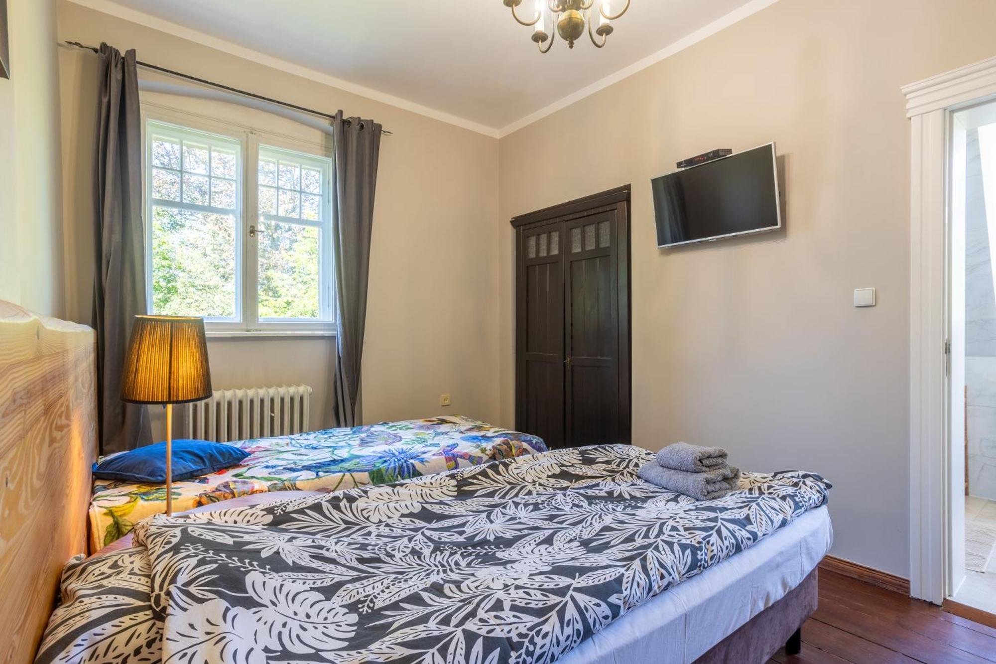 Palac Mysliwski Orle Solutions Mirosławiec Buitenkant foto