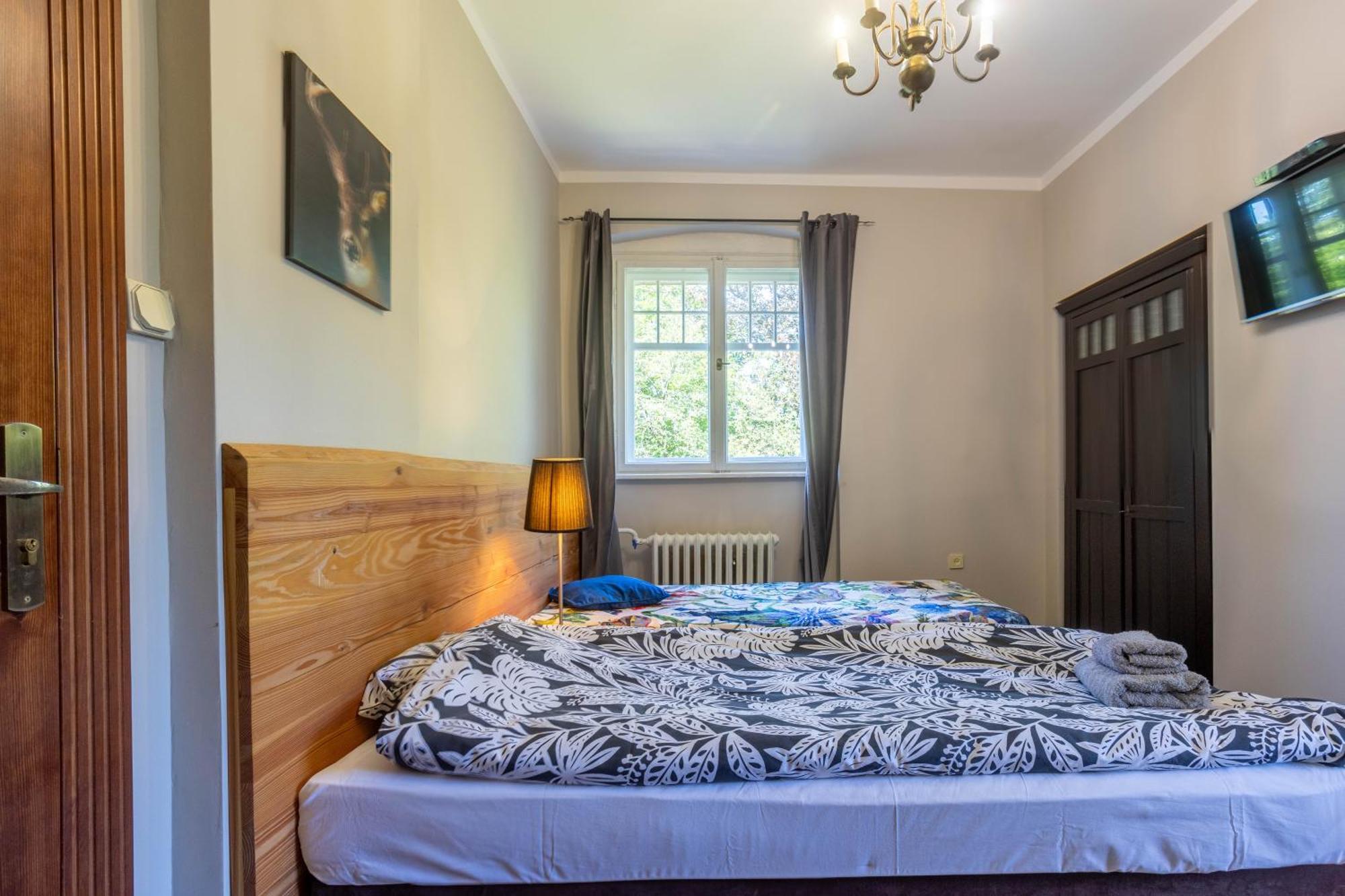 Palac Mysliwski Orle Solutions Mirosławiec Buitenkant foto